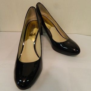 Michael Kors Black Patent Leather Heels Shoes 8N